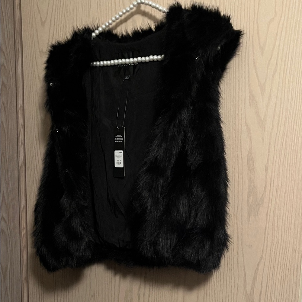 Fashion Nova Black Faux Fur Vest